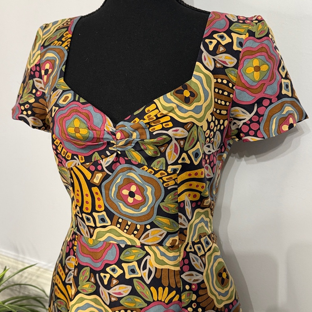 Vintage David Meister 100% Silk Geometric Floral Fitted 70’s Dress 4 - Picture 2 of 6